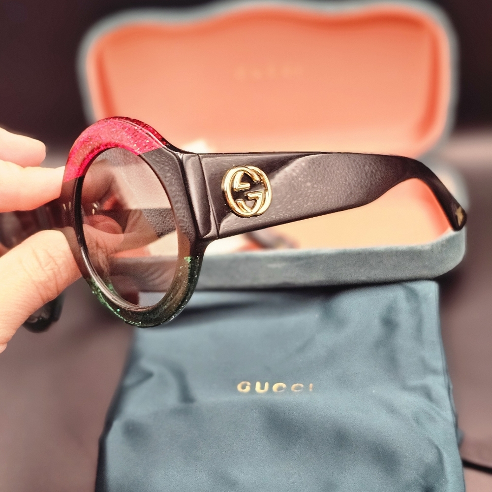 Gucci Sunglasses - Picture 2 of 2